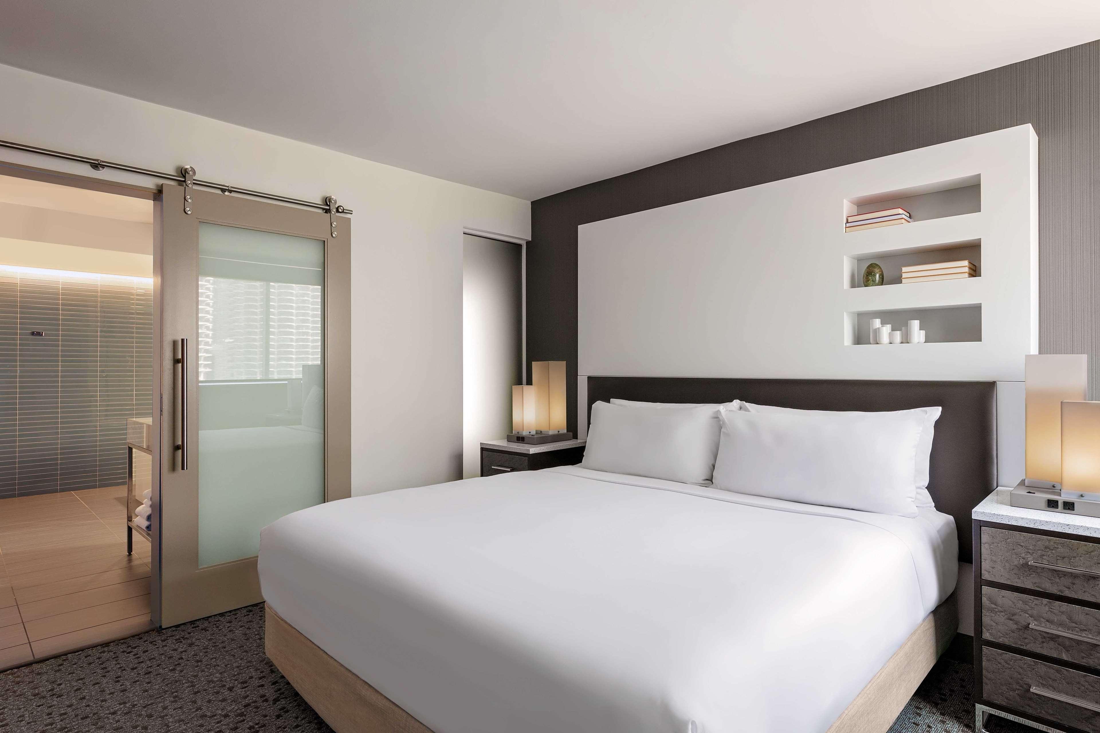 The Royal Sonesta Chicago Downtown Hotel Exterior photo