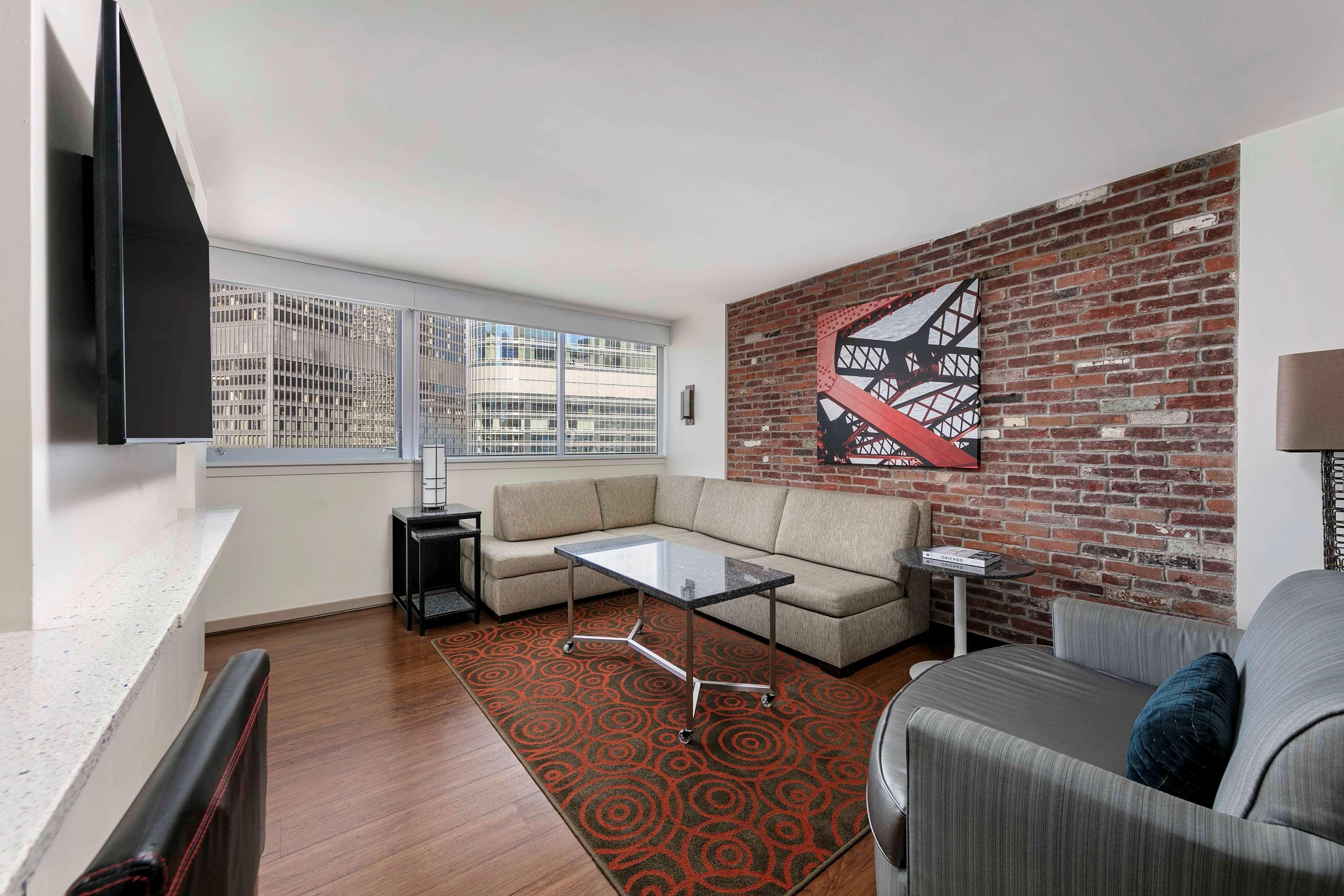 The Royal Sonesta Chicago Downtown Hotel Exterior photo
