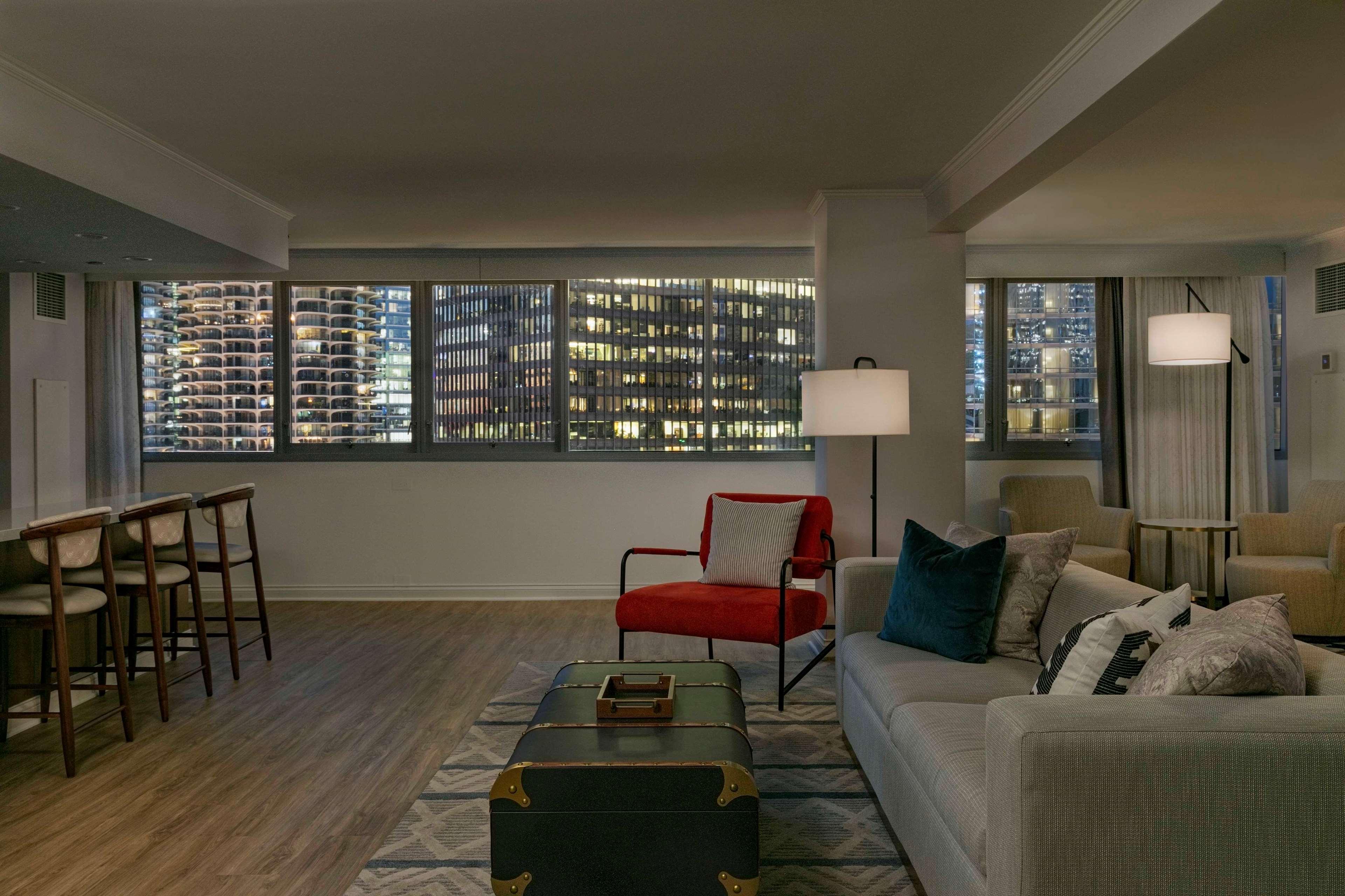 The Royal Sonesta Chicago Downtown Hotel Exterior photo
