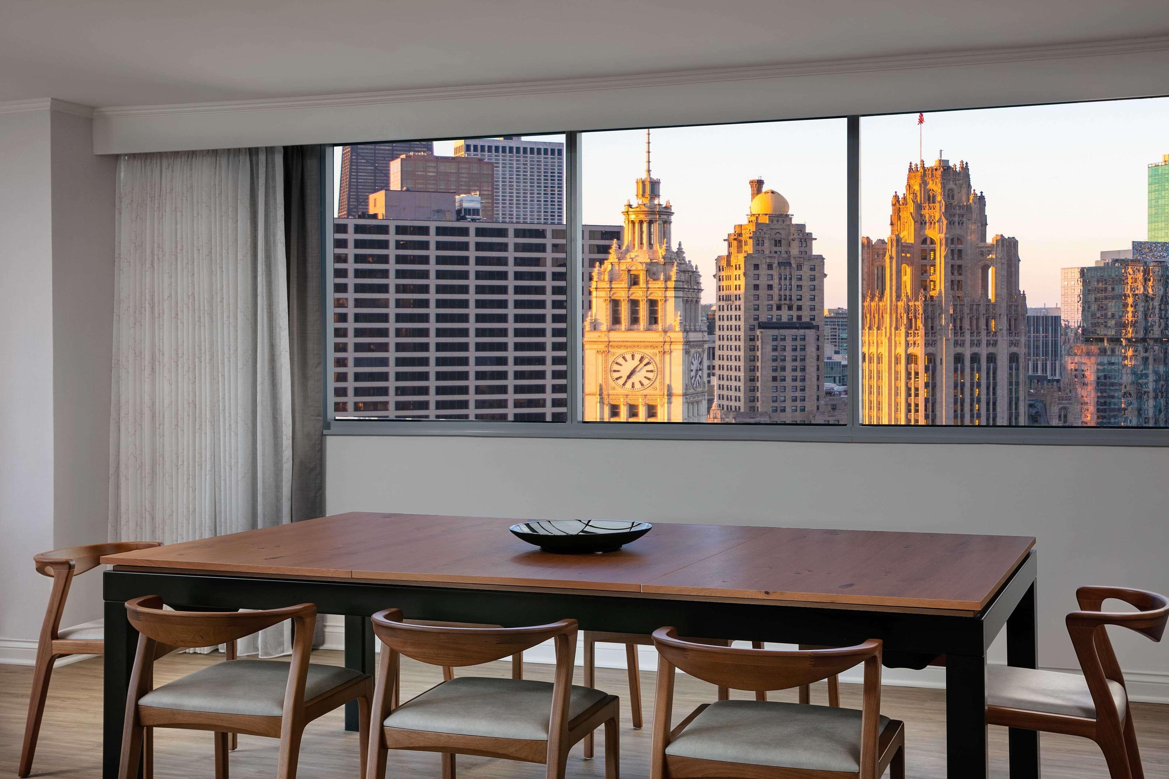 The Royal Sonesta Chicago Downtown Hotel Exterior photo